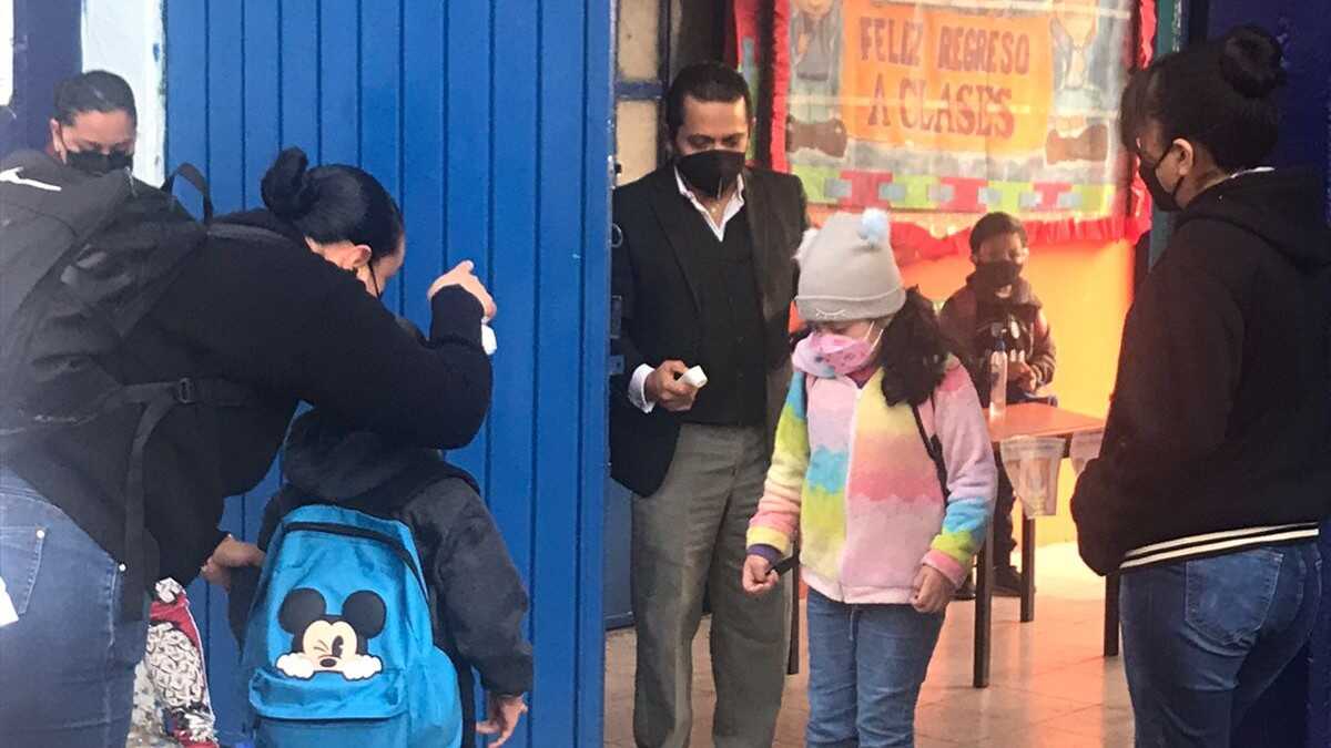 Regreso a clases presenciales: entusiasmo, llanto y “un poco de temor”